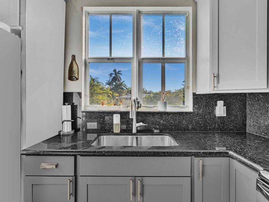 1839 North Dixie Highway, Unit 1839 Fort Lauderdale, FL 33305 - Photo 23 of 54