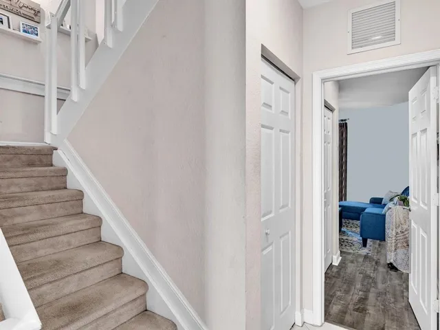 $585,000 | 1839 North Dixie Highway, Unit 1839, Fort Lauderdale, FL 33305