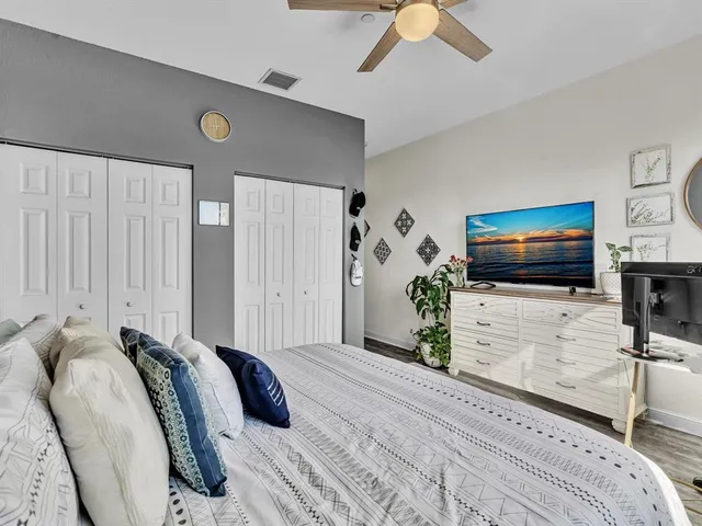 $585,000 | 1839 North Dixie Highway, Unit 1839, Fort Lauderdale, FL 33305