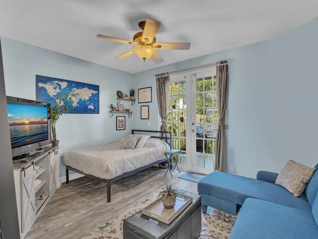 $585,000 | 1839 North Dixie Highway, Unit 1839, Fort Lauderdale, FL 33305