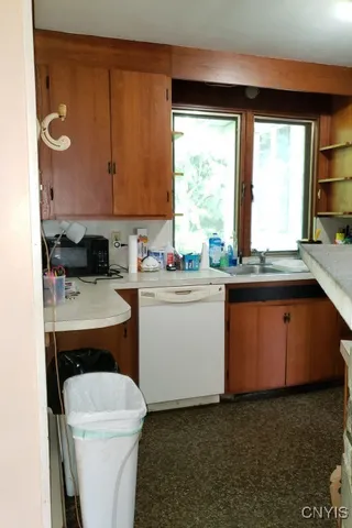 $199,900 | 24 Loomis Terrace, Schroeppel, NY 13135