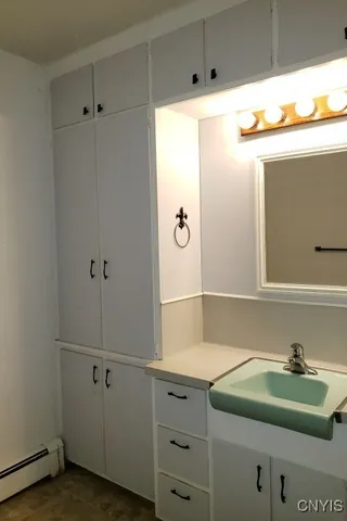 $199,900 | 24 Loomis Terrace, Schroeppel, NY 13135