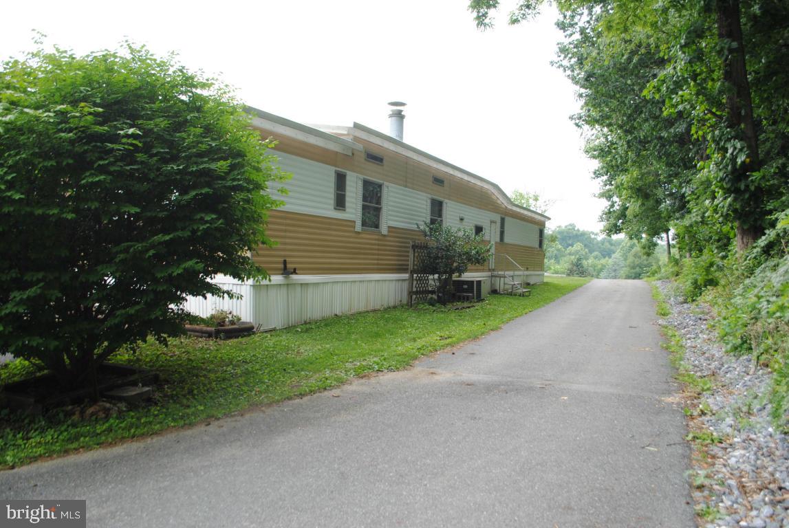 26 Plateau Road Lititz, PA 17543 - Photo 2 of 36