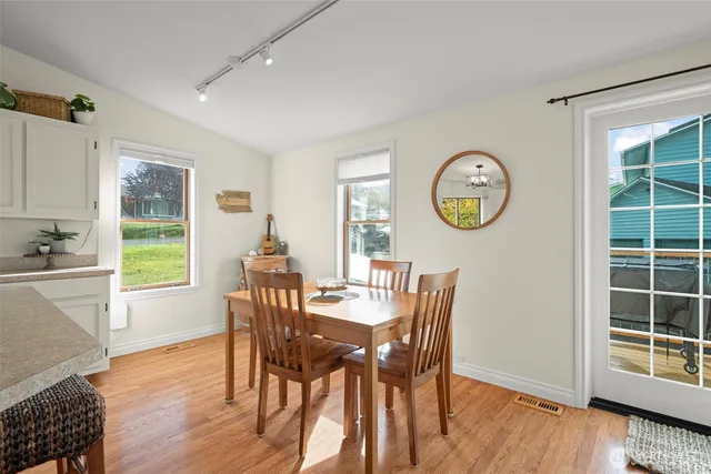 $650,000 | 650 Northeast Otis Street, Coupeville, WA 98239