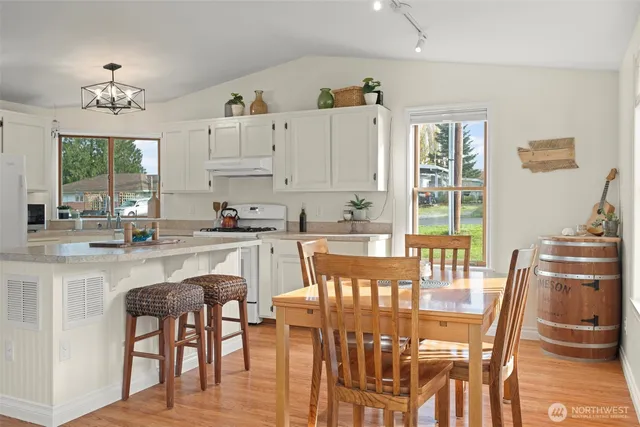 $650,000 | 650 Northeast Otis Street, Coupeville, WA 98239