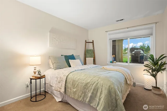 $650,000 | 650 Northeast Otis Street, Coupeville, WA 98239