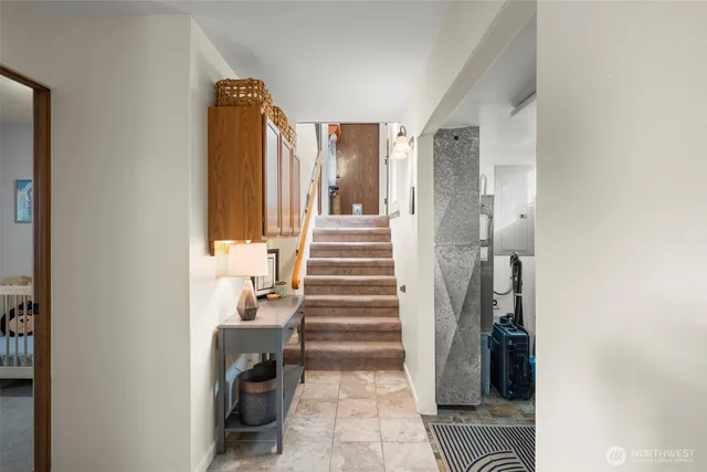 $650,000 | 650 Northeast Otis Street, Coupeville, WA 98239