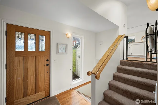 $650,000 | 650 Northeast Otis Street, Coupeville, WA 98239