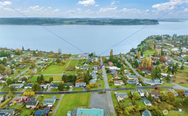 $650,000 | 650 Northeast Otis Street, Coupeville, WA 98239