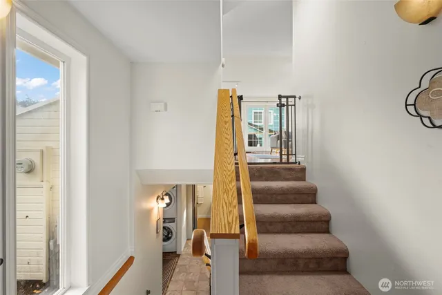 $650,000 | 650 Northeast Otis Street, Coupeville, WA 98239