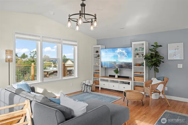 $650,000 | 650 Northeast Otis Street, Coupeville, WA 98239