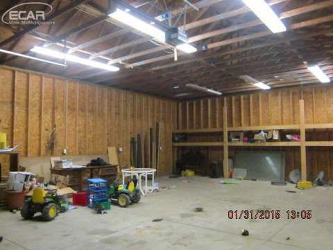 8393 Green Road Howell, MI 48855 - Photo 7 of 18 20429321-6.JPG
