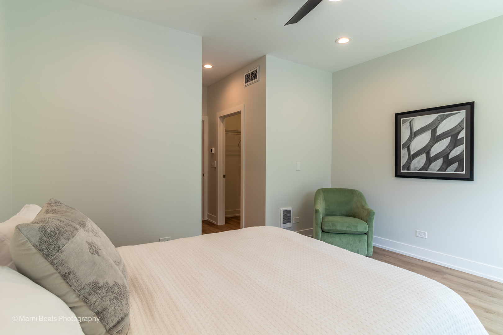 6446 South Rhodes Avenue Chicago, IL 60637 - Photo 12 of 23 Gallery Image 12