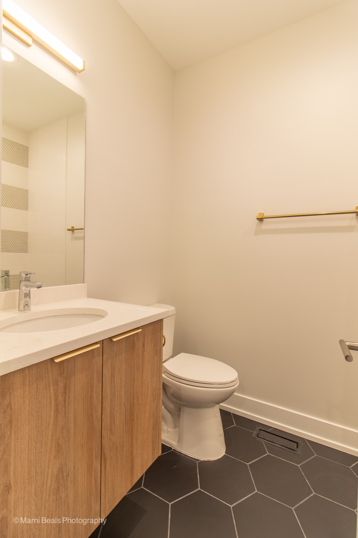 6446 South Rhodes Avenue Chicago, IL 60637 - Photo 16 of 23 Gallery Image 16