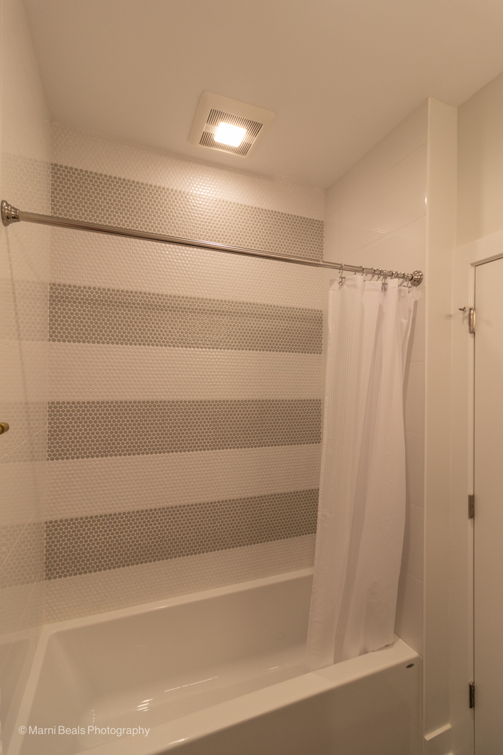 6446 South Rhodes Avenue Chicago, IL 60637 - Photo 17 of 23 Gallery Image 17