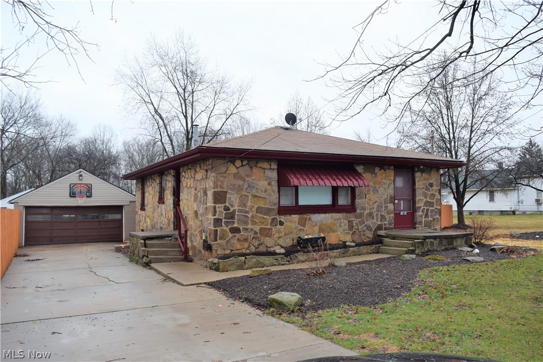 3215 Ridge Road Warren, OH 44484 - Photo 9 of 12 Gallery Image 9