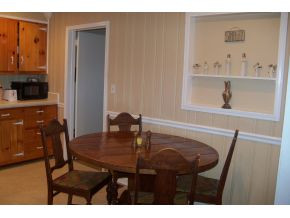 16107 Fairview Road Bristol, VA 24202 - Photo 3 of 6 Eat In Kitchen