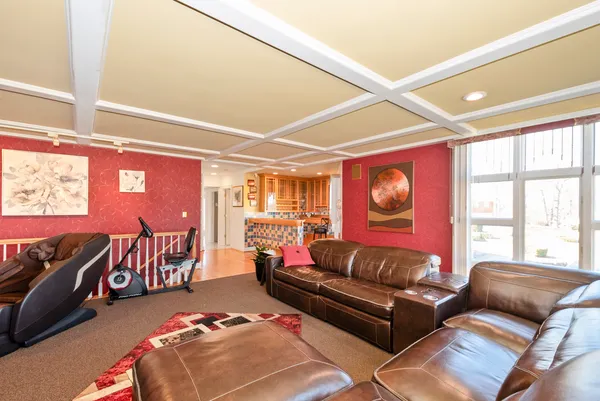 $650,000 | 739 Aberdeen Drive, Crete, IL 60417
