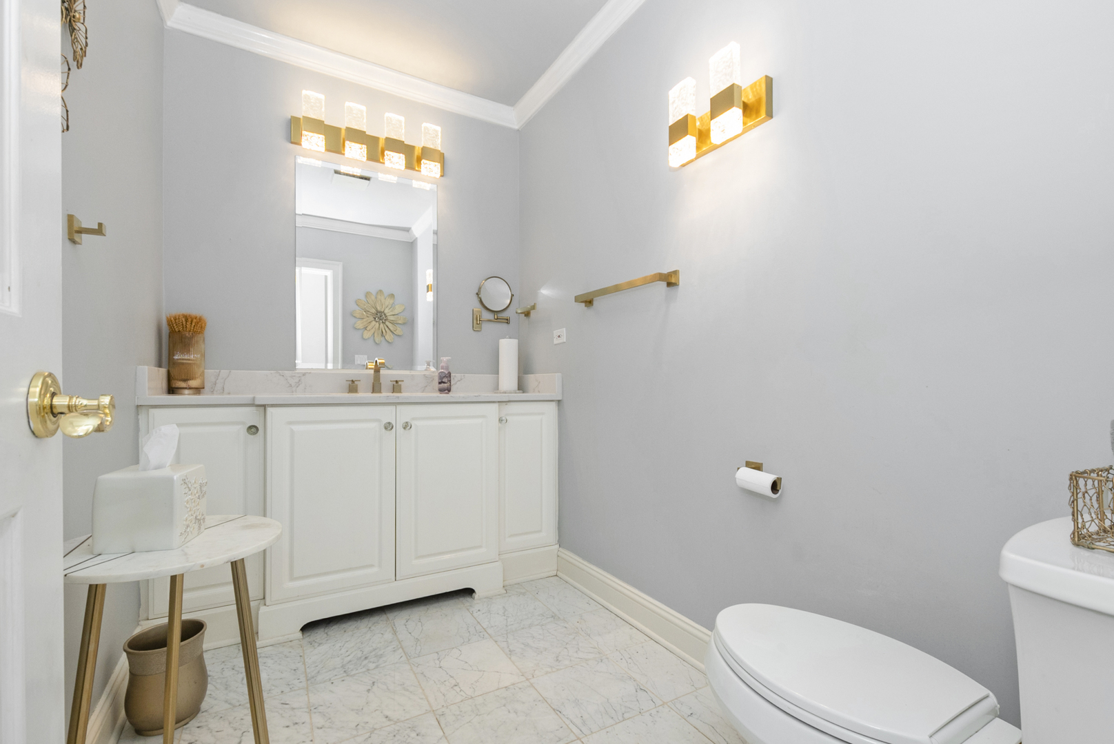 739 Aberdeen Drive Crete, IL 60417 - Photo 26 of 35 a bathroom with a sink a toilet and mirror