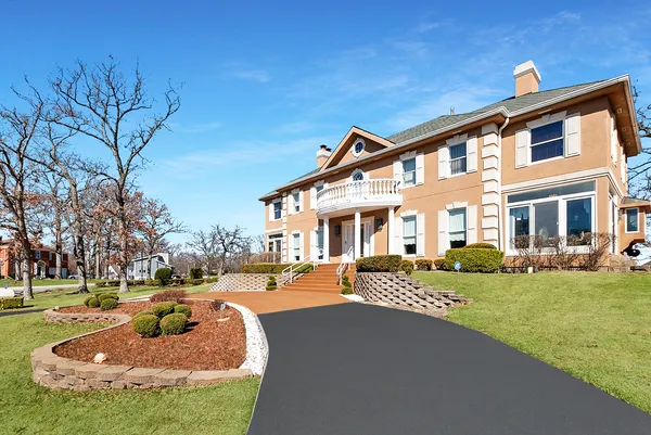 $650,000 | 739 Aberdeen Drive, Crete, IL 60417