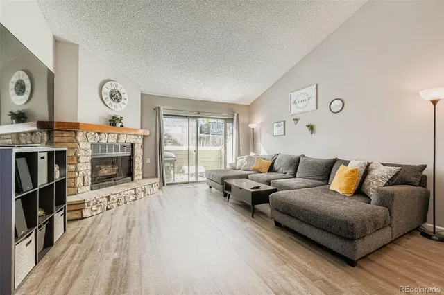 $325,000 | 4155 South Richfield Way, Aurora, CO 80013