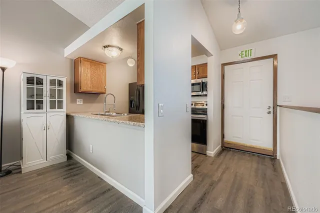 $325,000 | 4155 South Richfield Way, Aurora, CO 80013