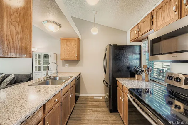 $325,000 | 4155 South Richfield Way, Aurora, CO 80013