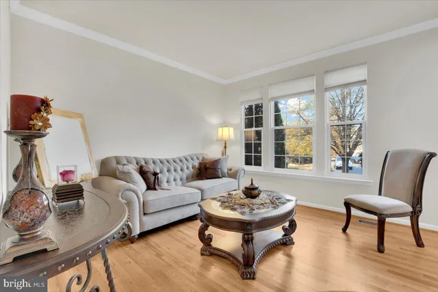 $949,999 | 21439 Kenyon Street, Sterling, VA 20164