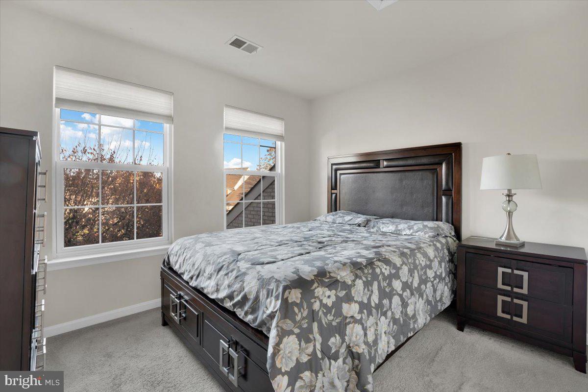 21439 Kenyon Street Sterling, VA 20164 - Photo 20 of 50