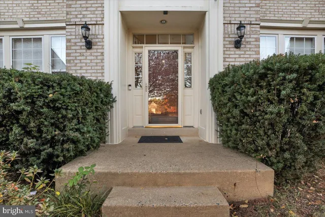 $949,999 | 21439 Kenyon Street, Sterling, VA 20164