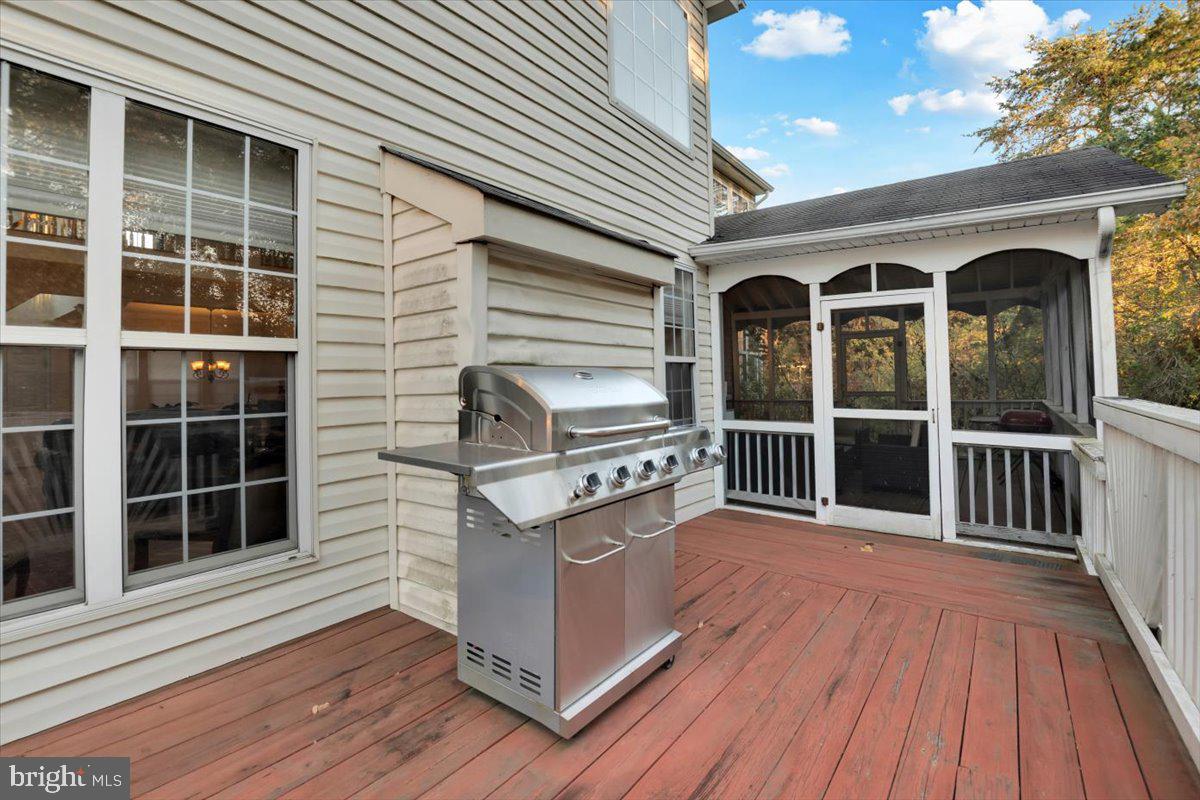 21439 Kenyon Street Sterling, VA 20164 - Photo 47 of 50