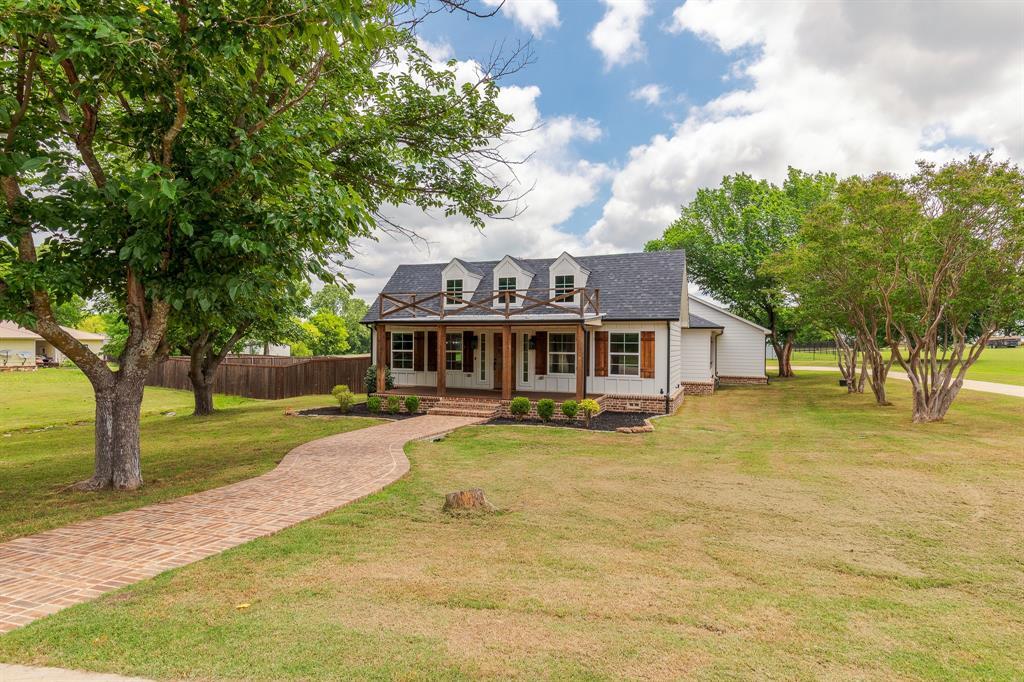 1305 North John Douglas Road Van Alstyne, TX 75495 - Photo 2 of 40