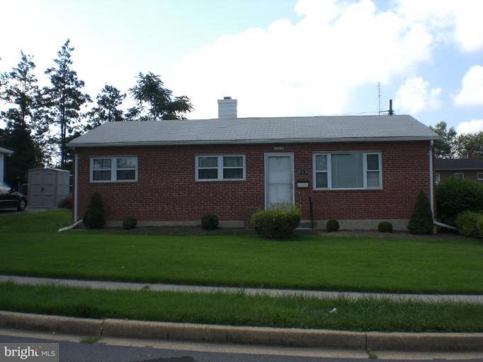 903 Sedgley Road Catonsville, MD 21228 - Photo 1 of 11 Exterior (Main)
