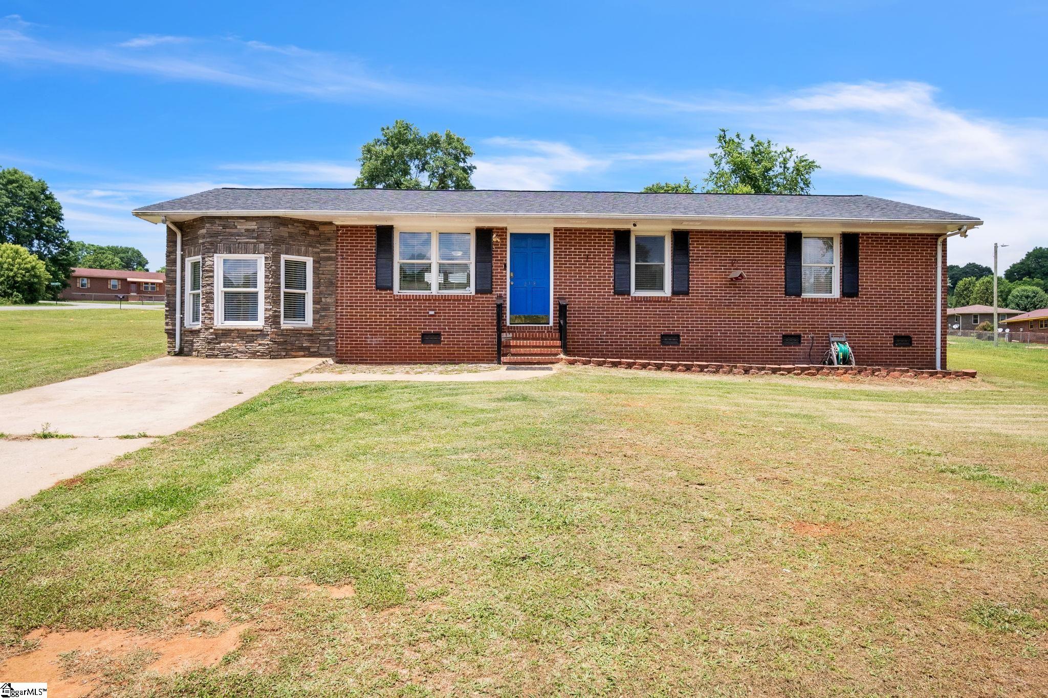 218 East Pinedale Road Anderson, SC 29626 - Photo 1 of 22