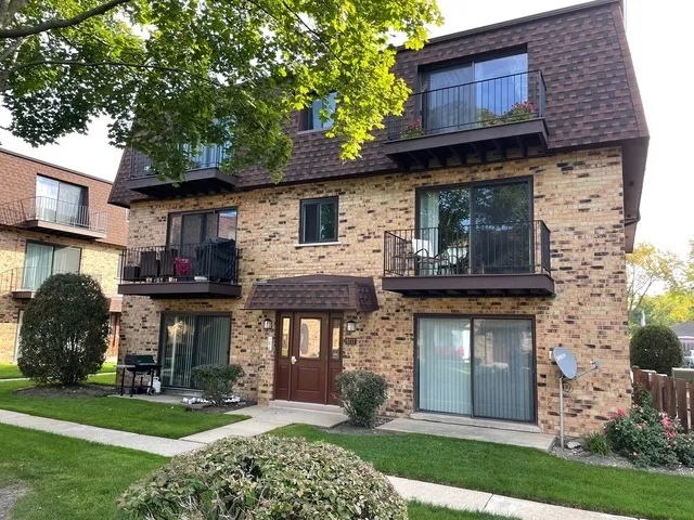 $1,475 | 9717 Bianco Terrace, Unit 3F, Des Plaines, IL 60016