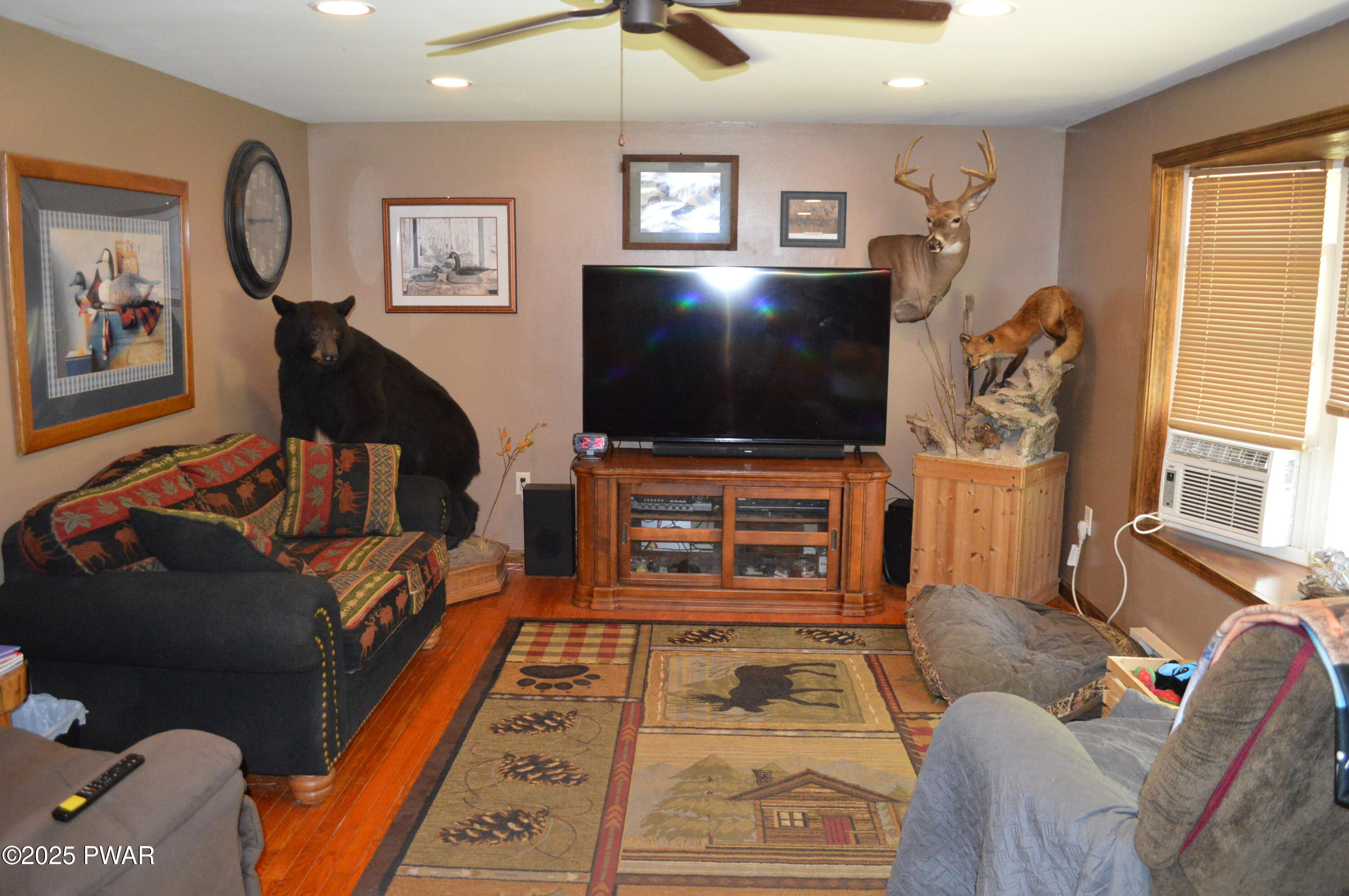 292 Well Road Greeley, PA 18425 - Photo 15 of 24 DSC_0456