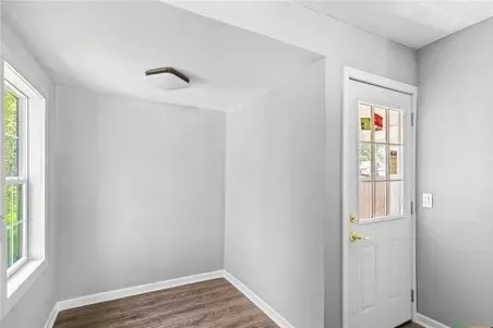 $1,400 | 1601 East Mimosa Avenue, Victoria, TX 77901