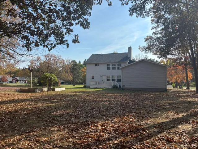 $445,000 | 8410 Pineview Lake Drive, Linden, MI 48451