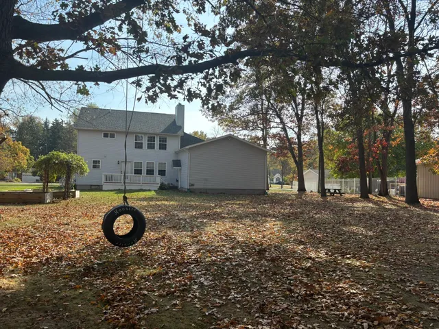 $445,000 | 8410 Pineview Lake Drive, Linden, MI 48451