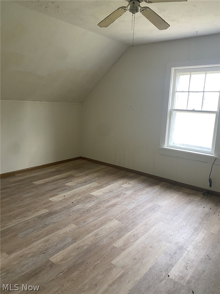 2227 Pipe Street Sandusky, OH 44870 - Photo 8 of 11 Upstairs Bedroom 1
