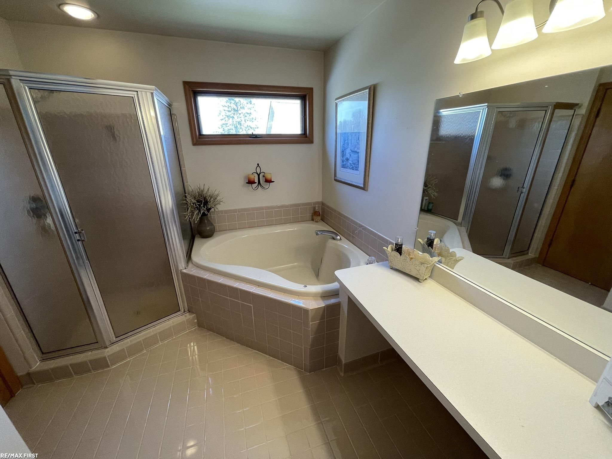 32725 Sutton Road New Baltimore, MI 48047 - Photo 32 of 42 50172468-ff00d771-f57a-4a15-b845-956cacc647a3.JPG