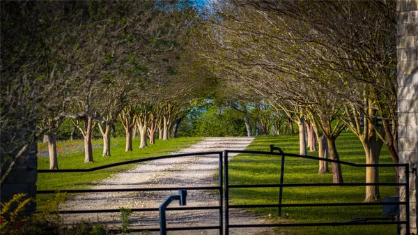 $12,499,900 | 5701 Bovista Road, Navasota, TX 77868