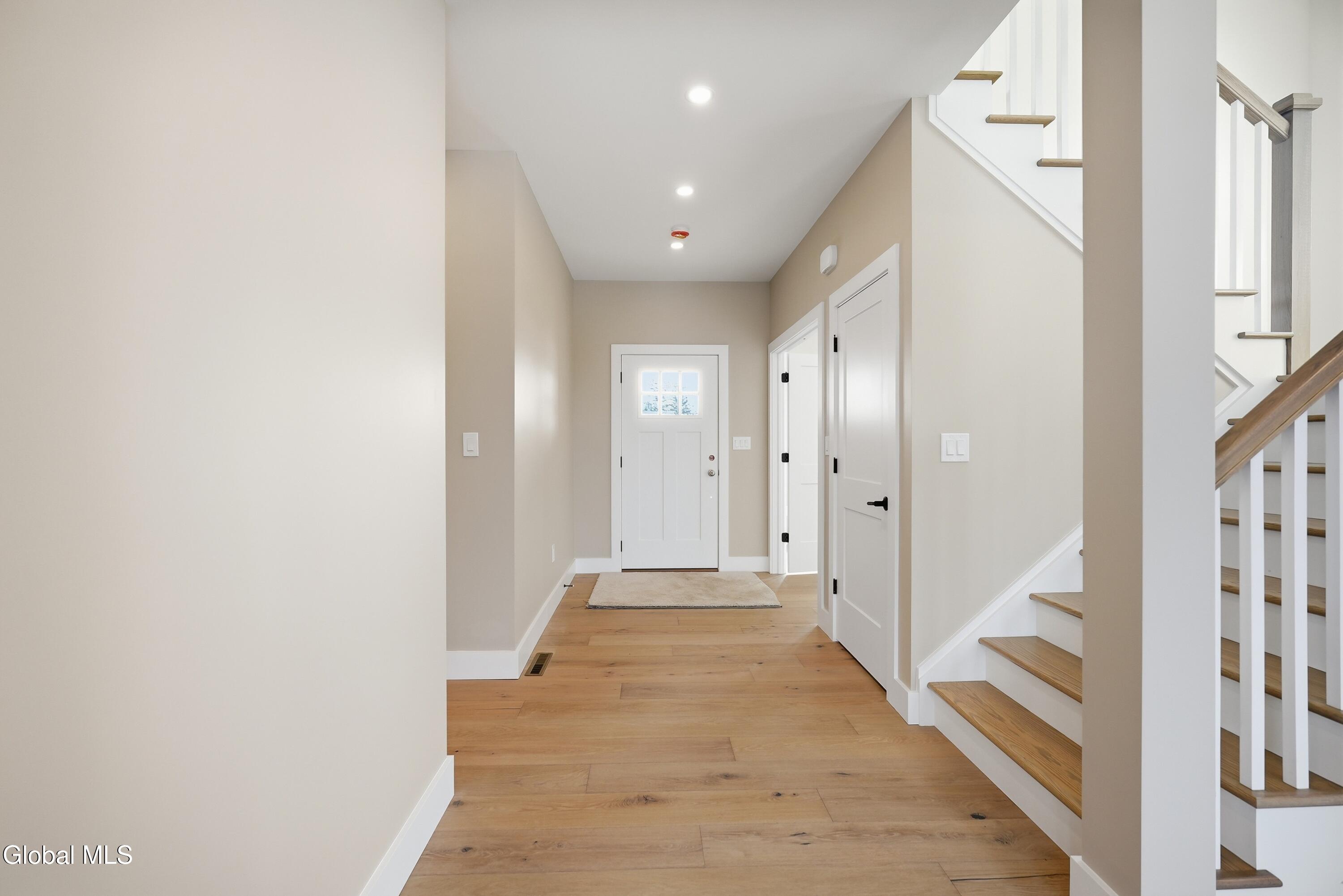 2 Welding Way Colonie, NY 12047 - Photo 3 of 49 3