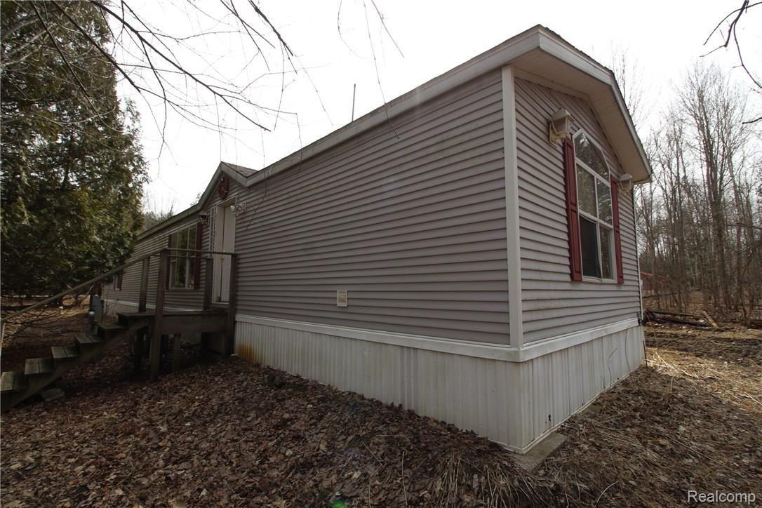 5436 Leix Road Mayville, MI 48744 - Photo 21 of 23 side view 2.JPG
