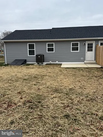 $2,100 | 127 Longstreet Avenue, Winchester, VA 22603