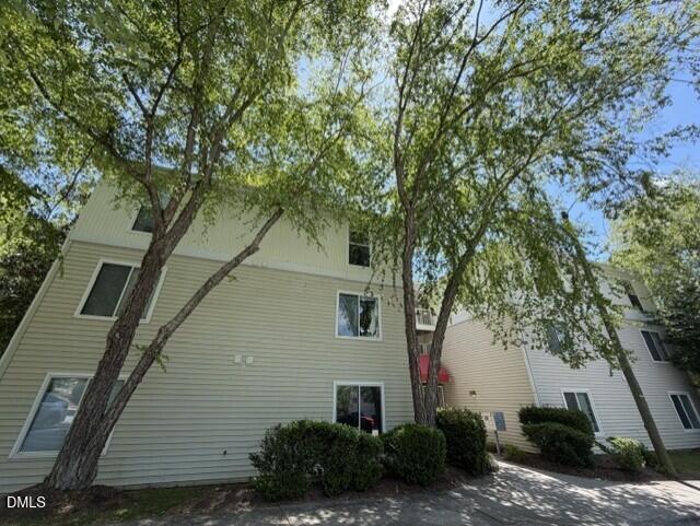 1521 Graduate Lane, Unit 101 Raleigh, NC 27606 - Photo 3 of 13 5a05c4ba-2a1c-4334-bf7d-36319ea0b695