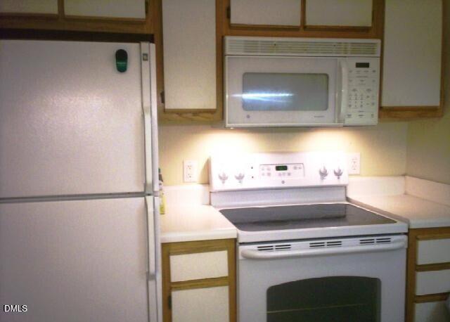 1521 Graduate Lane, Unit 101 Raleigh, NC 27606 - Photo 4 of 13 02d47f84-a05e-4473-a154-e9ee4d4505a1