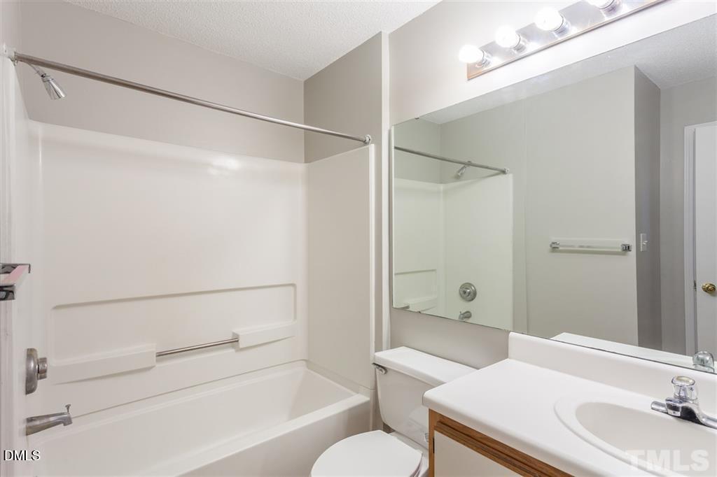 1521 Graduate Lane, Unit 101 Raleigh, NC 27606 - Photo 9 of 13 7277c645-01bd-4fb6-809a-3683a93a7ccc
