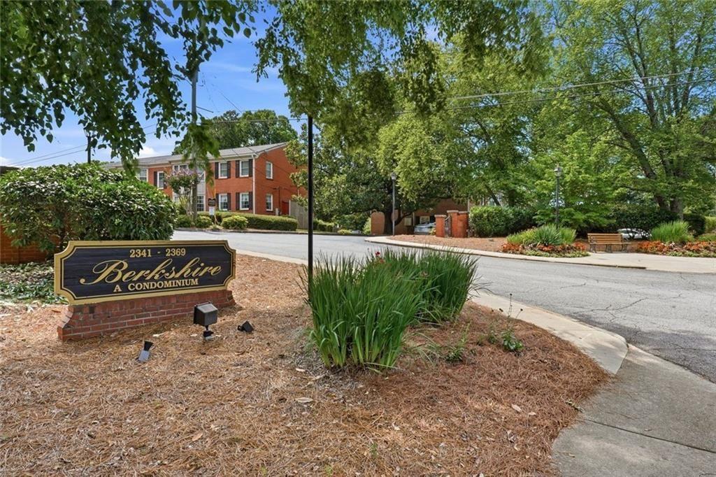2355 Henderson Mill Road, Unit 4 Atlanta, GA 30345 - Photo 2 of 21