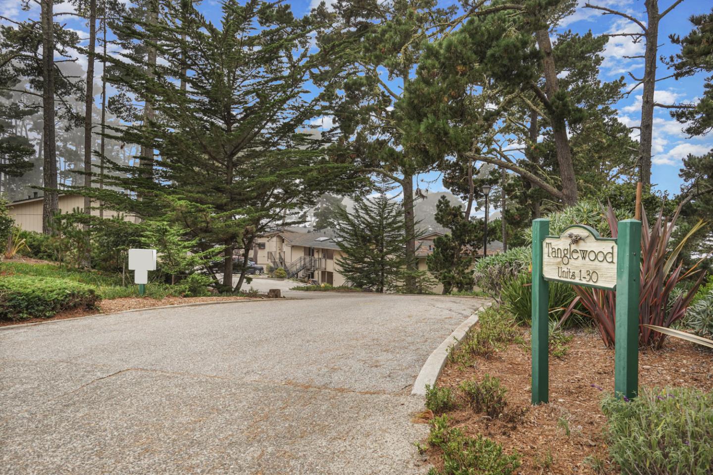 250 Forest Ridge Road, Unit 11 Monterey, CA 93940 - Photo 26 of 31 Gallery Image 26